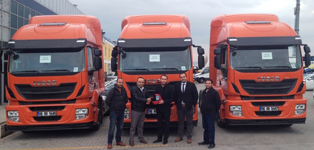 Iveco’dan Öztaş’a 3 adet çekici