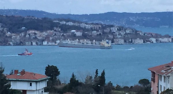 189 m. boyundaki gemi Yeniköy'de karaya oturdu