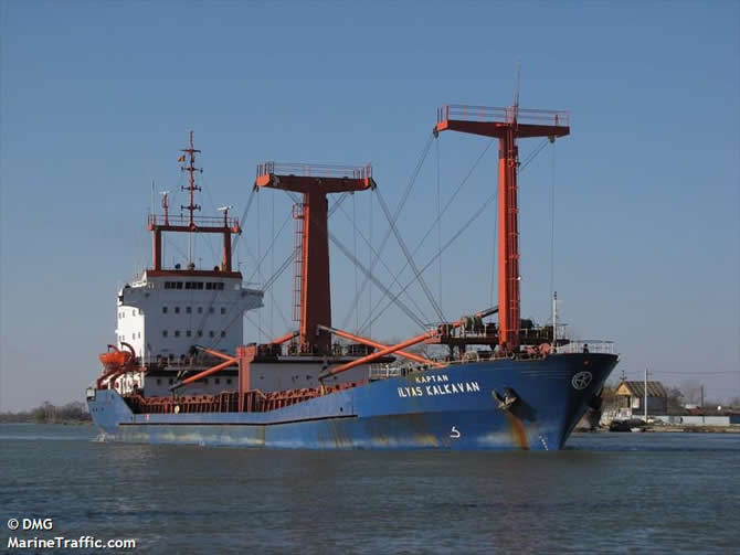 M/V Kaptan İlyas Kalkavan ve M/V Oruç G karaya oturdu