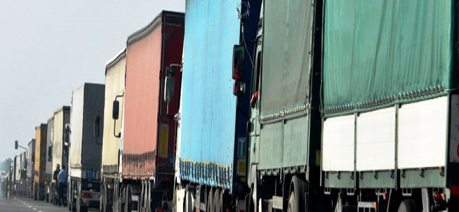 Valilik kararıyla TIR'ların trafiğe çıkması yasaklandı!
