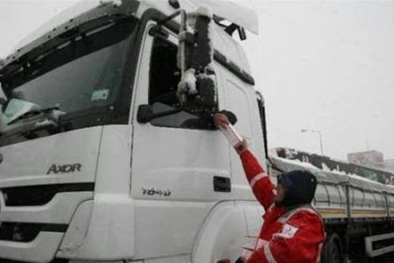 Kızılay Kapıkule’de Mahsur Kalan Şoförlere Umut Oldu