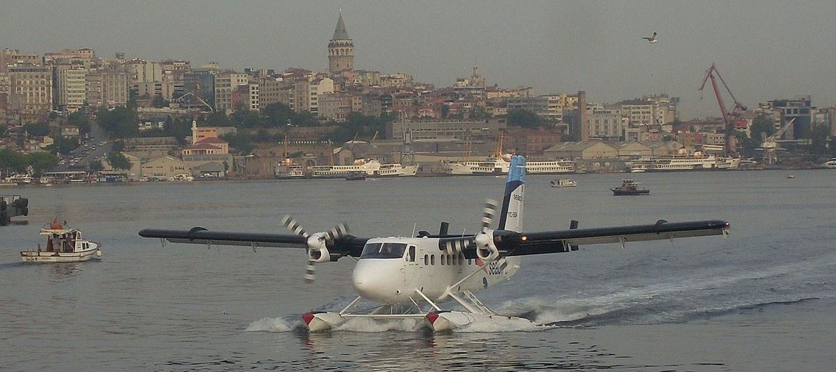 İstanbul'da deniz uçaklarıyla yolcu taşınacak