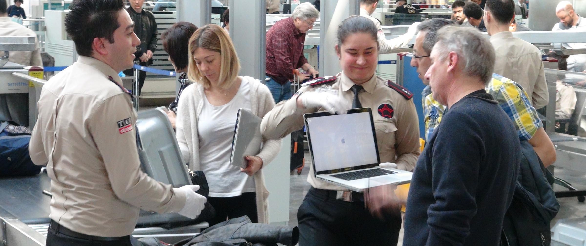 ABD'nin uçak kabinlerindeki elektronik cihaz yasağına tepki