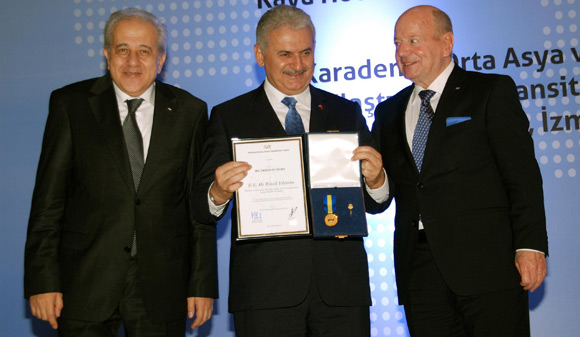 Ulaşımın geleceği İzmir'de tartışıldı