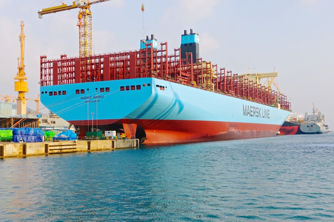 Dünyanın en büyüğü Maersk Line filosuna girdi