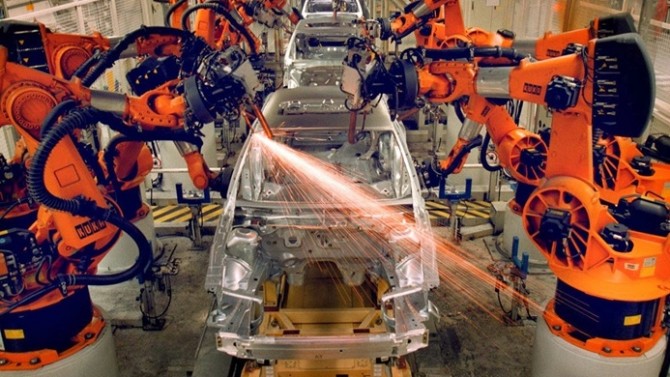 Üretimi robot yapacak, ayak uyduramayan biter