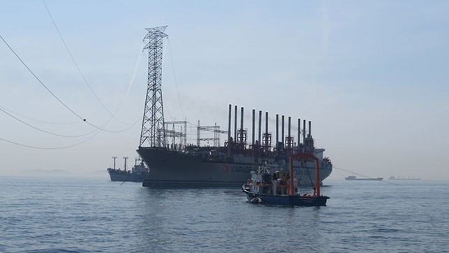 Bu gemiyle Marmaray'da artık elektrik kesilmeyecek