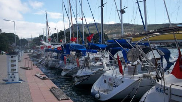 Denizler Türk bayrağıyla doluyor