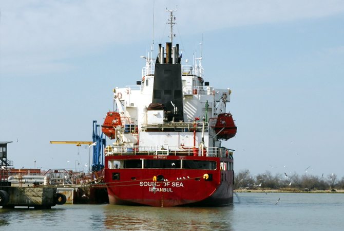 Türk bayraklı M/T SOUND OF SEA, İspanya'da tutuklandı