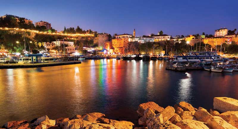 Antalya'da içki yasağı