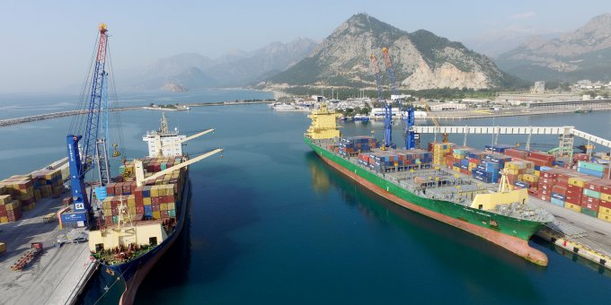 Port Akdeniz’den Uzakdoğu’ya aktarmasız seferler başladı