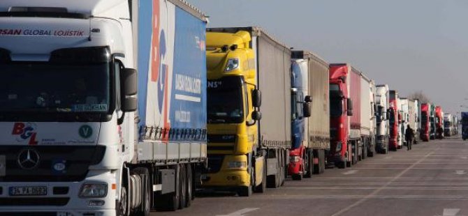 Kapıkule'de tır kuyruğu