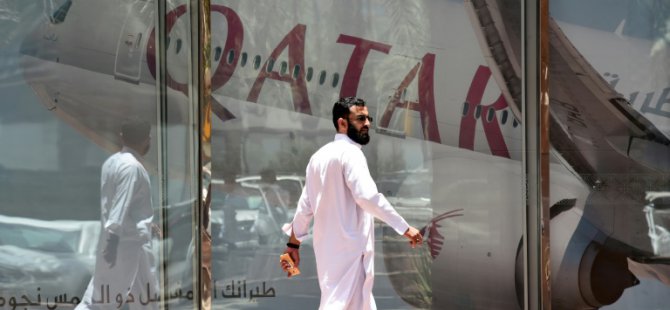 Suudi Arabistan Katar Havayolları'nın lisansını iptal etti