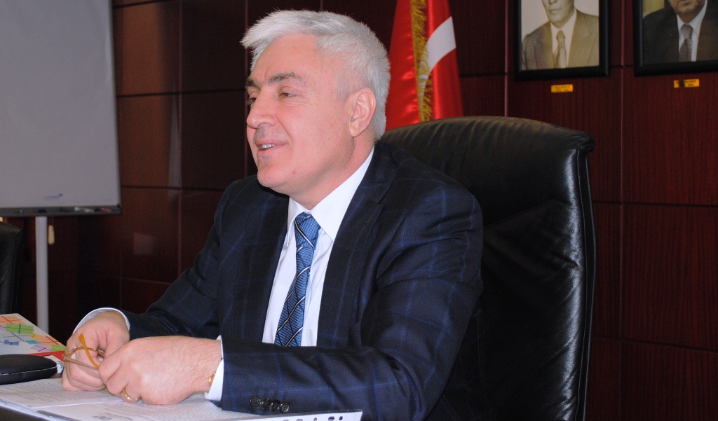 "Bir camiayı yönetiyorum, her sözü yanıtlamam"