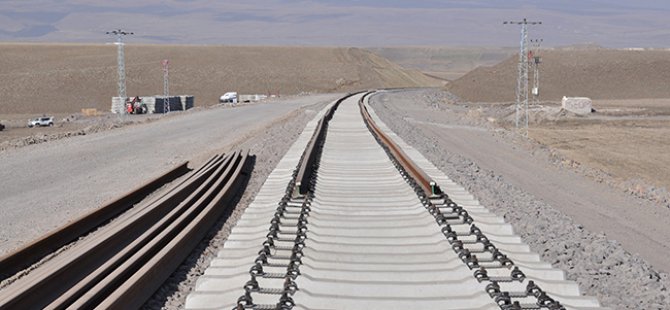Türkiye hızlı tren ağlarıyla donatılıyor