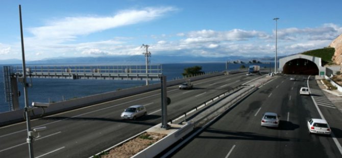 Yunanistan yollarını satışa çıkardı