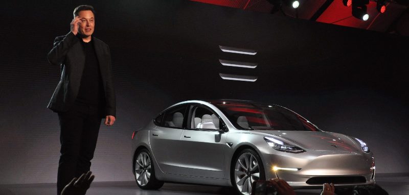 Tesla'dan BMW ve Mercedes'e rakip model