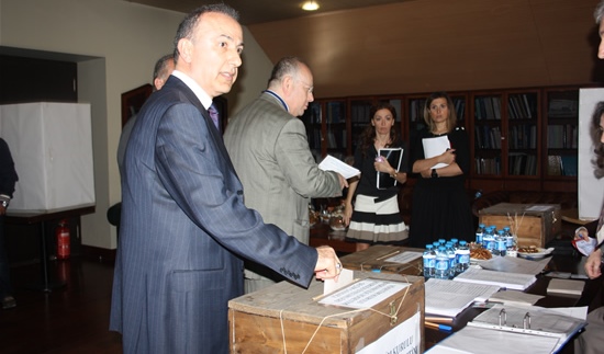 Denizde başkanlık yarışı tamgaz