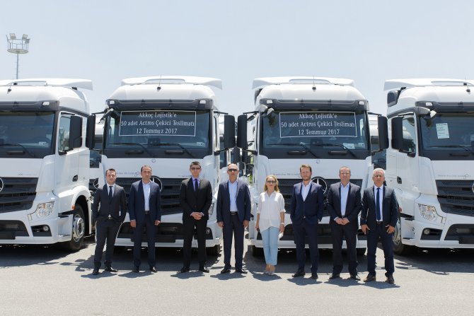 Akkoç Lojistik filosuna 50 adet Actros çekici kattı
