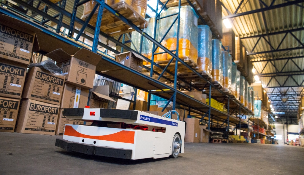 Packman 200 raf aralarında yolunu kendi başına buluyor