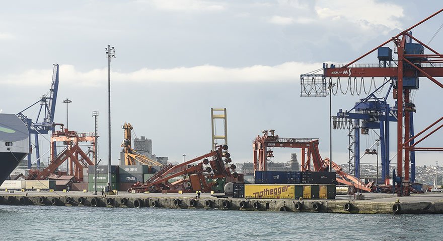 Haydarpaşa Limanı kapandı…Zarar büyük