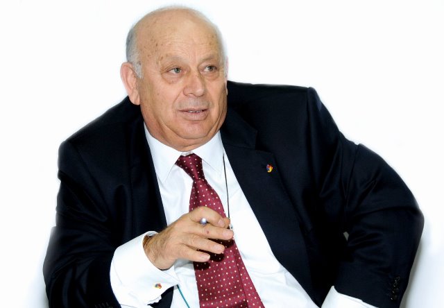 "Alsancak'ı geçtik, 'lojistik köy' kurulursa uçarız"