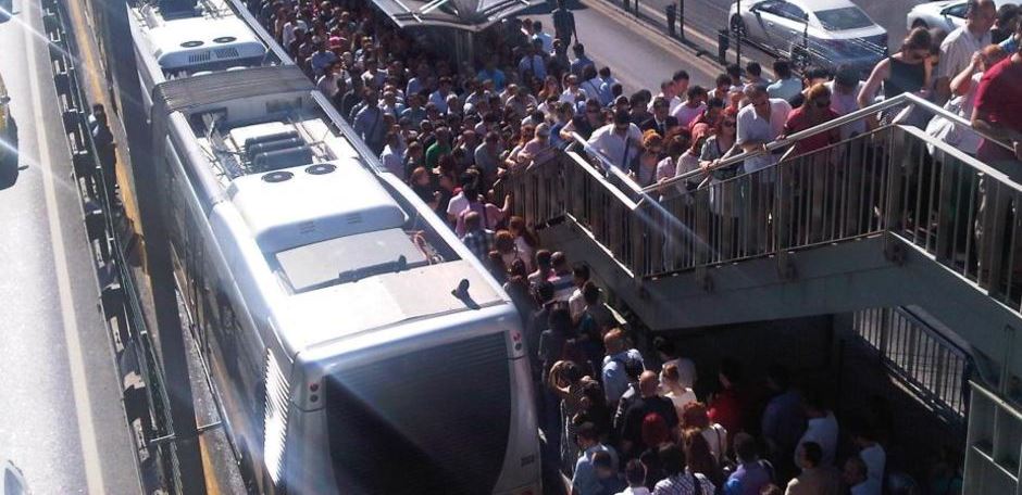 İBB'nin "daha az otobüs" fikri vatandaşı vurdu