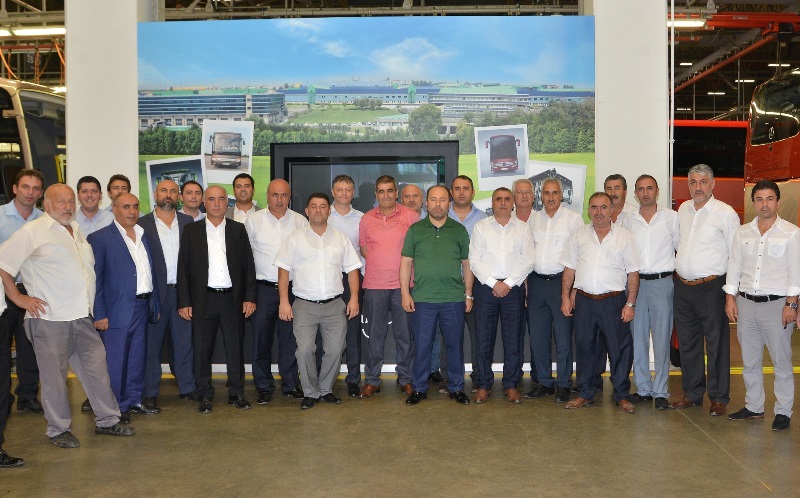 Mercedes, özel halk otobüsü dernek yöneticilerini ağırladı