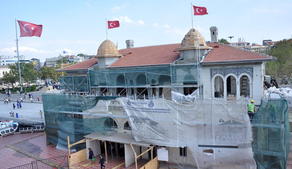 Şehir Hatları, İstanbul'un iskelelerine dokunmayı sürdürüyor