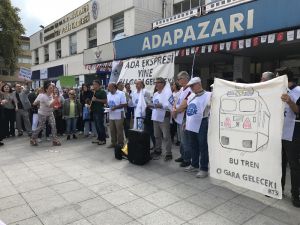 "Adapazarı Ekspresi, Gar'dan kalkmalı" eylemi