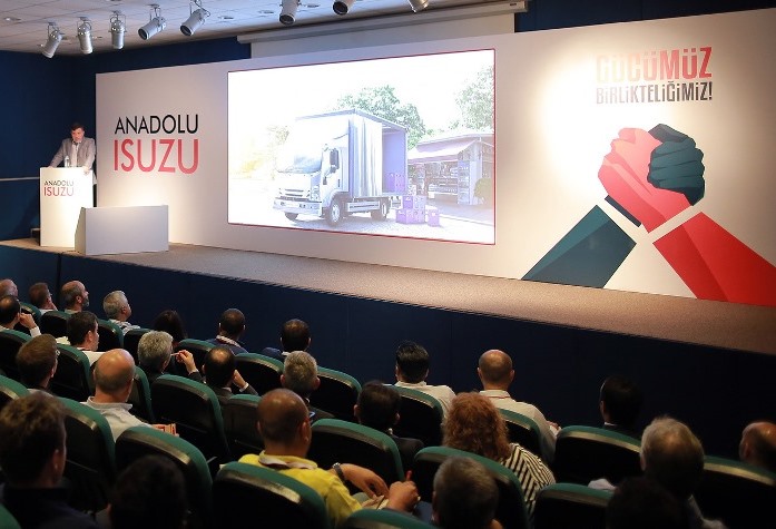 Anadolu Isuzu üst yapıcı firmalarla buluştu