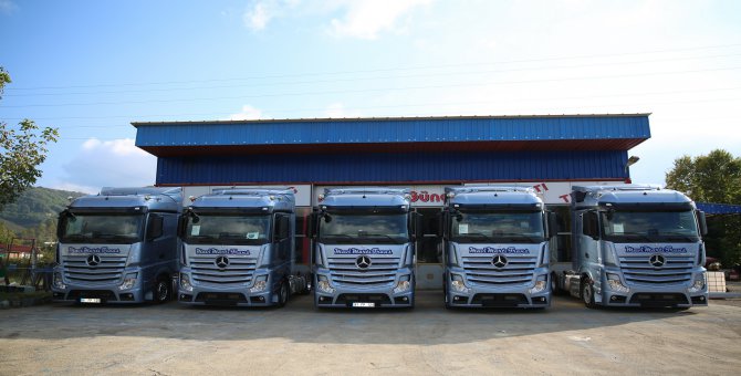 Mercedes-Benz, 20 Actros çekici teslim etti