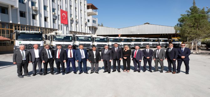 Mercedes'ten Denizli'ye 125 adet Arocs çekici