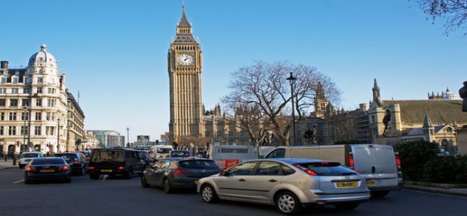 Londra'da şehir trafiğine çıkmak 120 lira