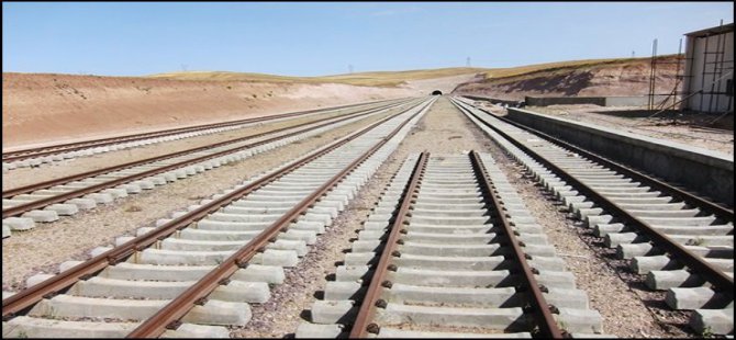 İran Afganistan arası demiryolu yapılıyor