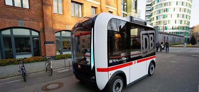 Almanya'da şoförsüz otobüs dönemi başladı