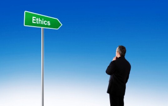 ET (T) İK  DEĞERLER. . . !