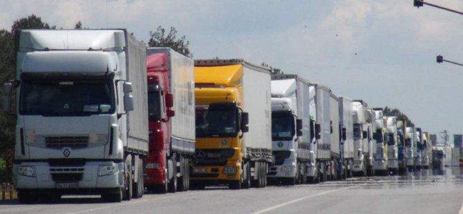 Ucuz benzin için Gürcistan'a gidiyorlar
