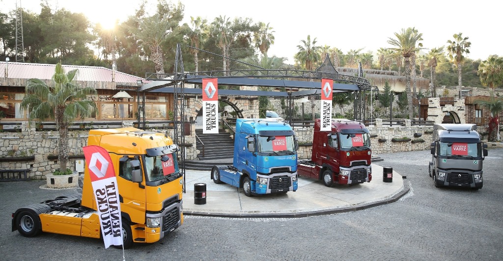 Renault T 520'yi Mersinli lojistikçilerle buluşturdu