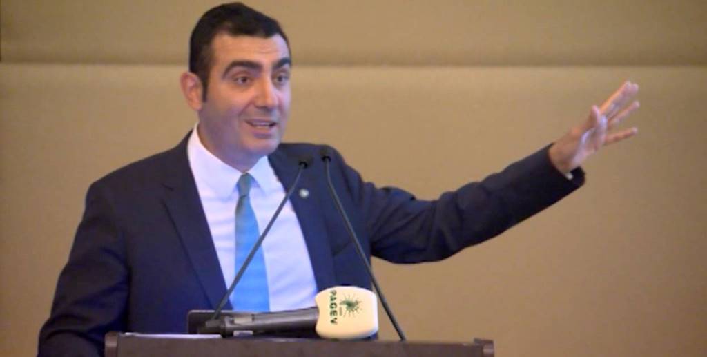 "Acenteler, ordino almakta ısrar ediyor"