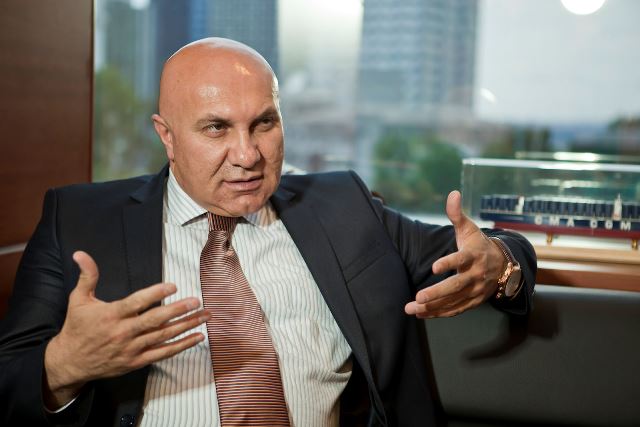 Yüksel Yıldırım'ın yeğenleriyle başı dertte