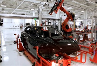 Elon Musk, Çin'e karşı Trump'tan yardım istedi