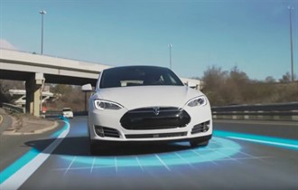 Tesla'nın otomatik pilotuna ilginç test