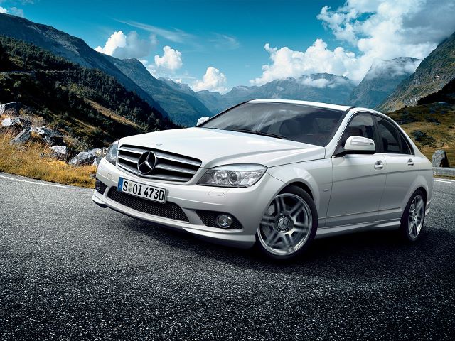 Mercedes C serisi tanıtım ve çarpışma testi
