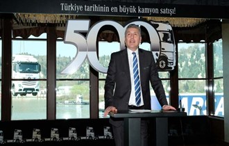 Mercedes sattı, Barsan aldı: Tarihin en büyük kamyon teslimatı