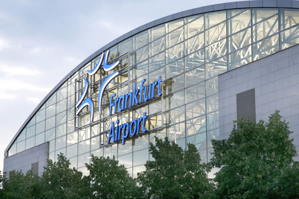 Frankfurt havalimanı uçuşlara kapatıldı
