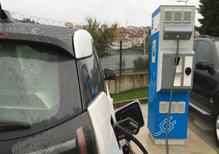 Benzin istasyonlarına elektrikli şarj üniteleri geliyor!