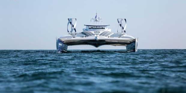 Yakıtını deniz suyundan üreten katamaran