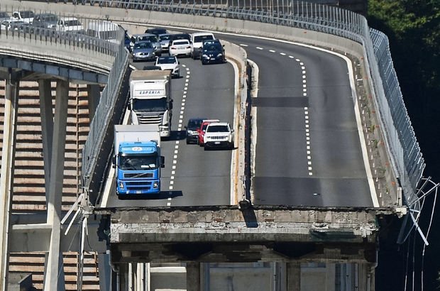 Ölüme fren koyan kamyon şoförü