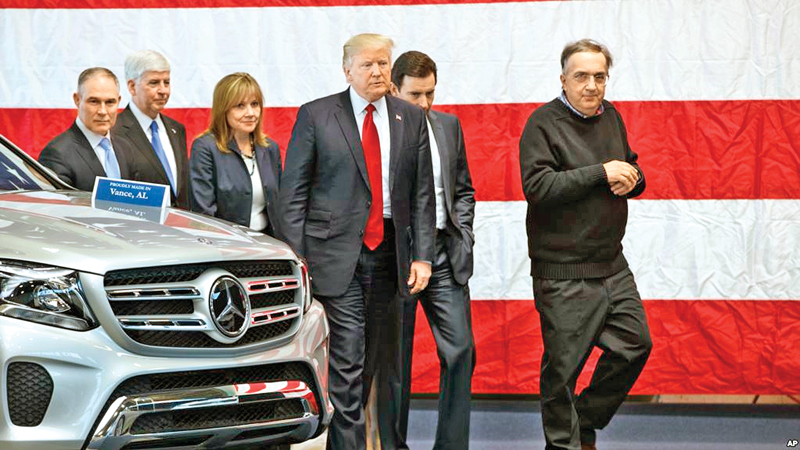 Trump açıkladı: AB'ye otomobil şoku